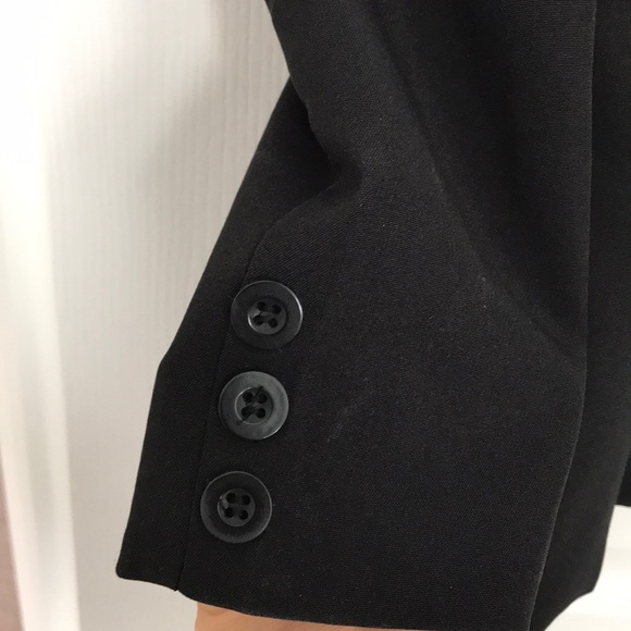 Black blazer - Picture 4 of 9